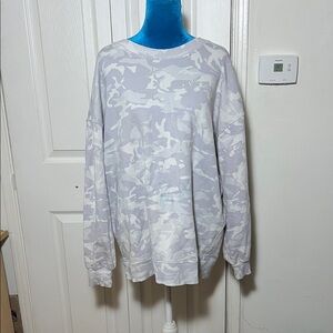 Lululemon Camo Crew Sweatshirt Women’s 10